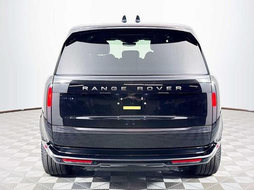 2024 Land Rover Range Rover P400 SE