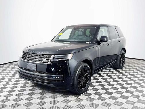 2024 Land Rover Range Rover P530 SE