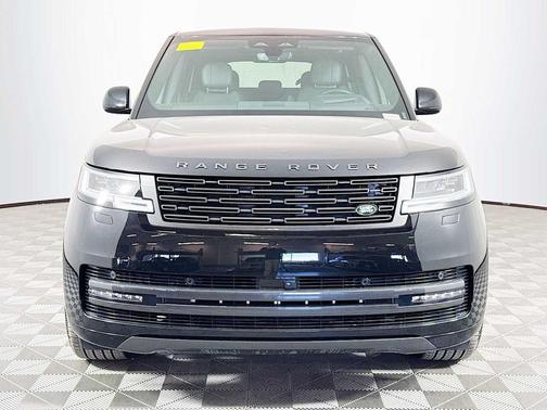 2026 Land Rover Range Rover P400 SE