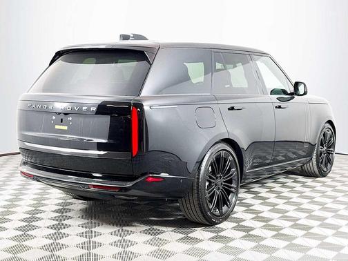 2026 Land Rover Range Rover P400 SE