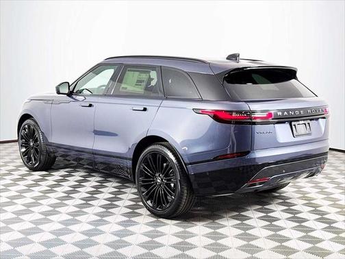 2026 Land Rover Range Rover Velar P250 SE R-Dynamic