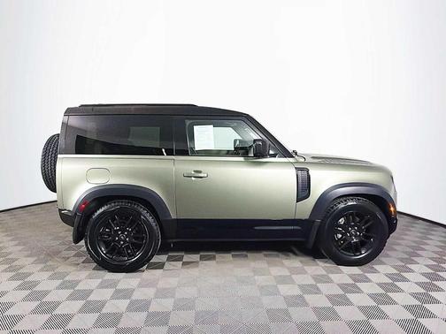 2022 Land Rover Defender 90 X-Dynamic S