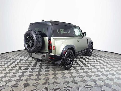 2022 Land Rover Defender 90 X-Dynamic S