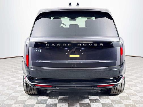 2026 Land Rover Range Rover P400 SE