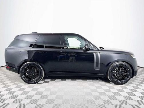 2026 Land Rover Range Rover P400 SE