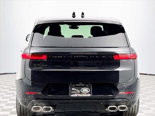 2025 Land Rover Range Rover Sport SE