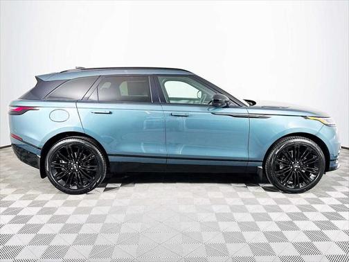 2026 Land Rover Range Rover Velar P250 SE R-Dynamic