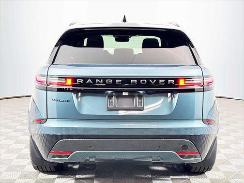 2026 Land Rover Range Rover Velar P250 SE R-Dynamic