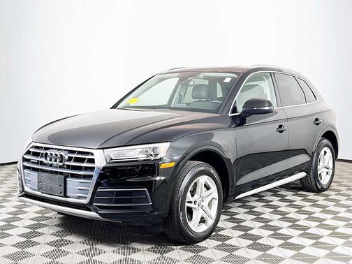 Brilliant Black 2019 Audi Q5 2.0T Premium