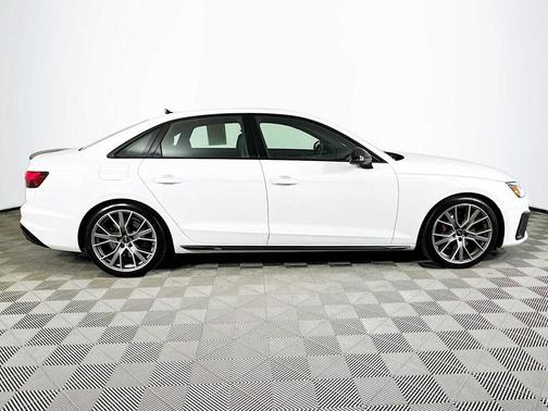 2024 Audi S4 Premium Plus TFSI quattro Tiptronic