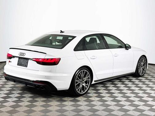 2024 Audi S4 Premium Plus TFSI quattro Tiptronic