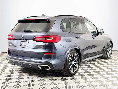 2022 BMW X5 PHEV xDrive45e