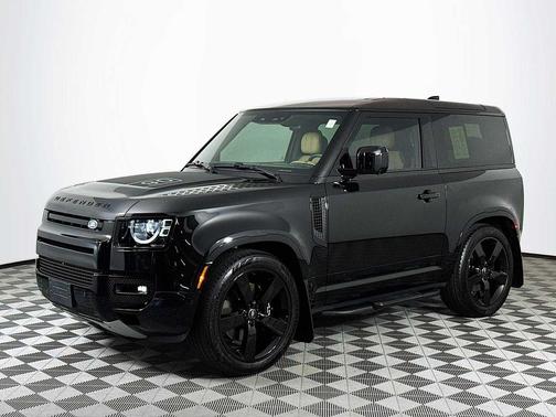 2025 Land Rover Defender V8