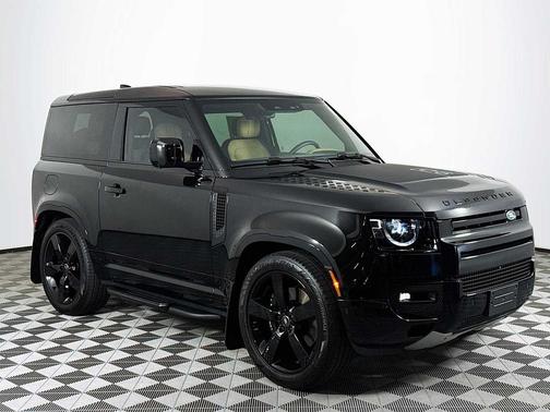 2025 Land Rover Defender V8