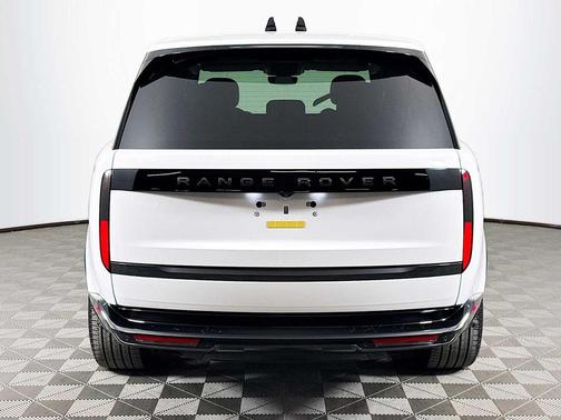 2026 Land Rover Range Rover P400 SE