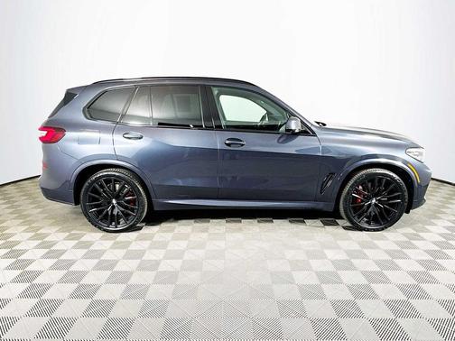 Arctic Grey Metallic 2022 BMW X5 M50i