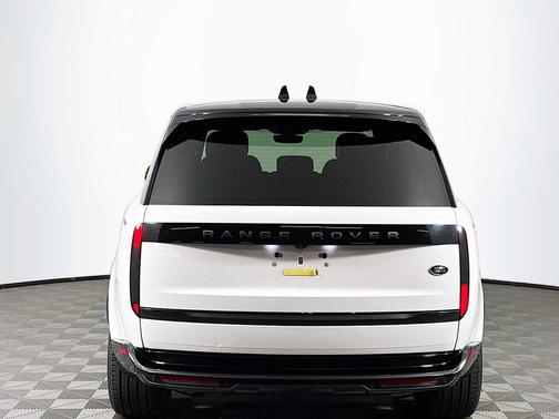 2023 Land Rover Range Rover P400 SE