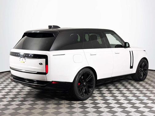 2023 Land Rover Range Rover P400 SE