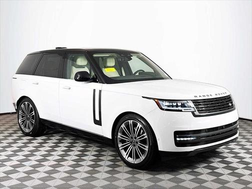 2025 Land Rover Range Rover P530 SE