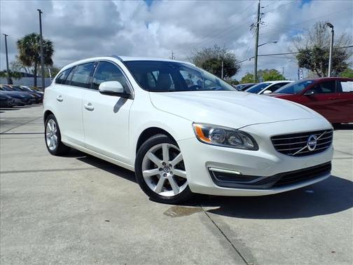 2016 Volvo V60 T5 Premier