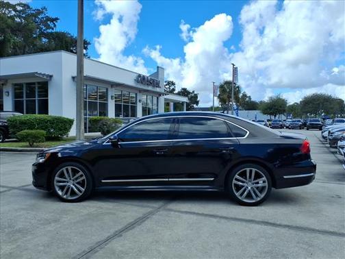 2016 Volkswagen Passat 1.8T R-Line w/ Comfort