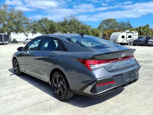 2026 Hyundai ELANTRA HEV 