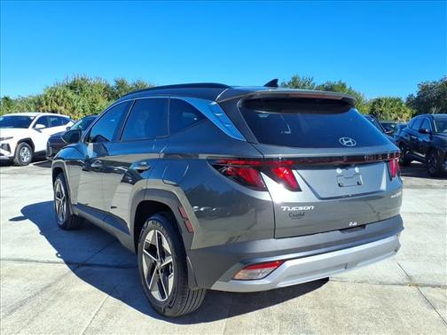 2026 Hyundai TUCSON Hybrid SEL