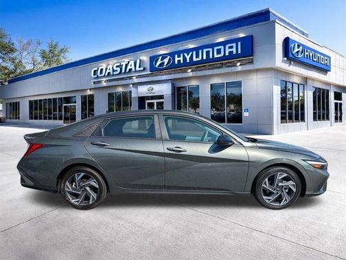 Amazon Gray 2025 Hyundai ELANTRA SEL Sport