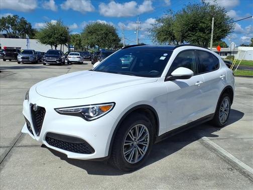 2023 Alfa Romeo Stelvio Sprint