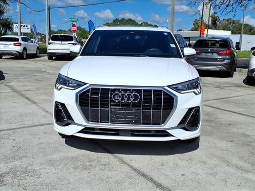 2024 Audi Q3 45 S line Premium
