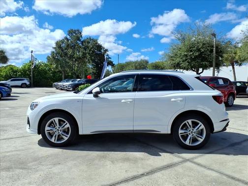 2024 Audi Q3 45 S line Premium