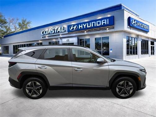 Shimmering Silver 2025 Hyundai TUCSON Hybrid SEL Convenience