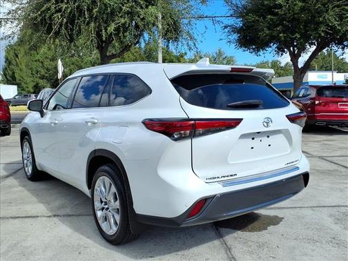 2022 Toyota Highlander Limited
