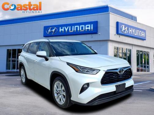 2022 Toyota Highlander Limited