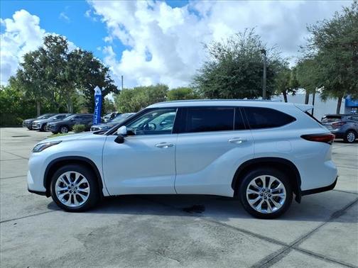 2022 Toyota Highlander Limited