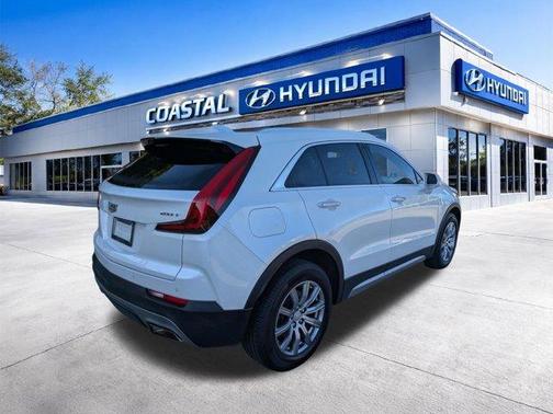 Crystal White Tri-Coat 2019 Cadillac XT4 Premium Luxury