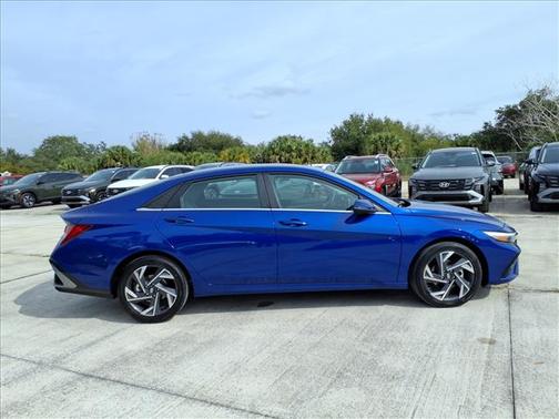 2026 Hyundai ELANTRA HEV Limited