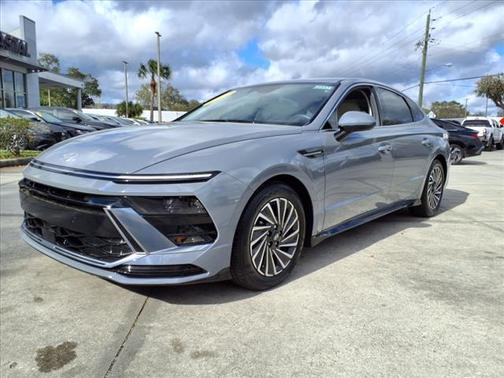 2024 Hyundai SONATA Hybrid SEL