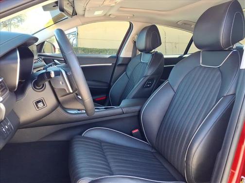 2022 Genesis G70 2.0T