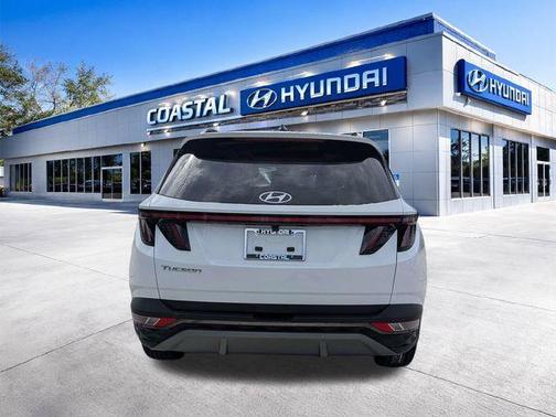 White Pearl 2024 Hyundai TUCSON Limited