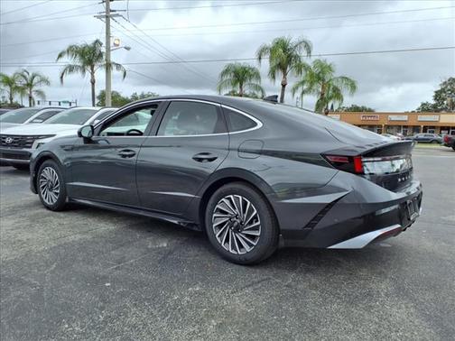 2025 Hyundai SONATA Hybrid Limited