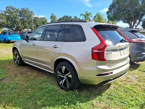 2023 Volvo XC90 Recharge Plug-In Hybrid T8 Plus Dark Theme 7 Passenger