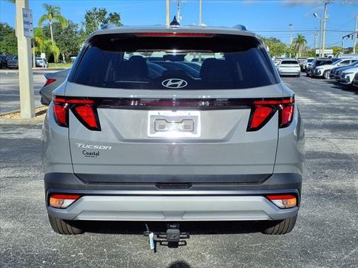 2025 Hyundai TUCSON SEL