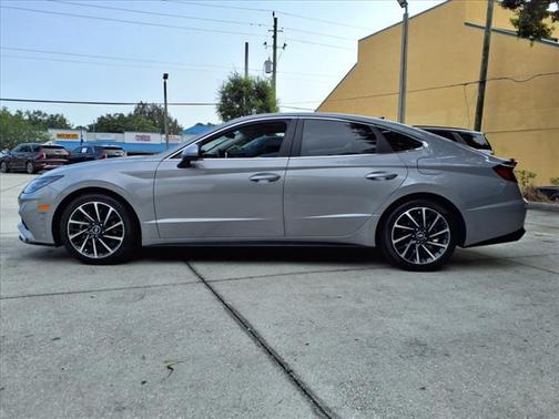 2023 Hyundai SONATA Limited
