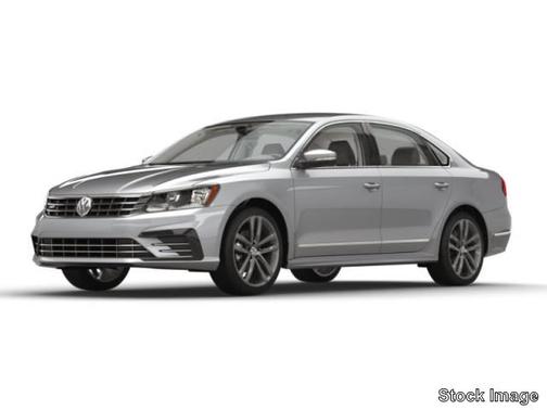 2018 Volkswagen Passat 2.0T R-Line
