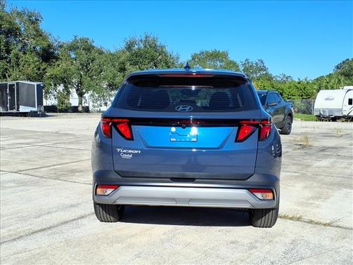 2026 Hyundai TUCSON SE