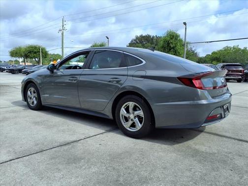 2022 Hyundai SONATA SE