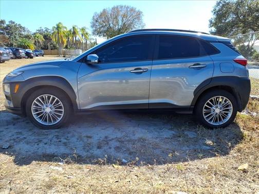 2020 Hyundai KONA SEL Plus