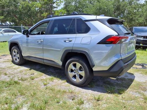 2022 Toyota RAV4 Hybrid LE