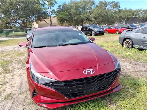 2023 Hyundai ELANTRA SEL